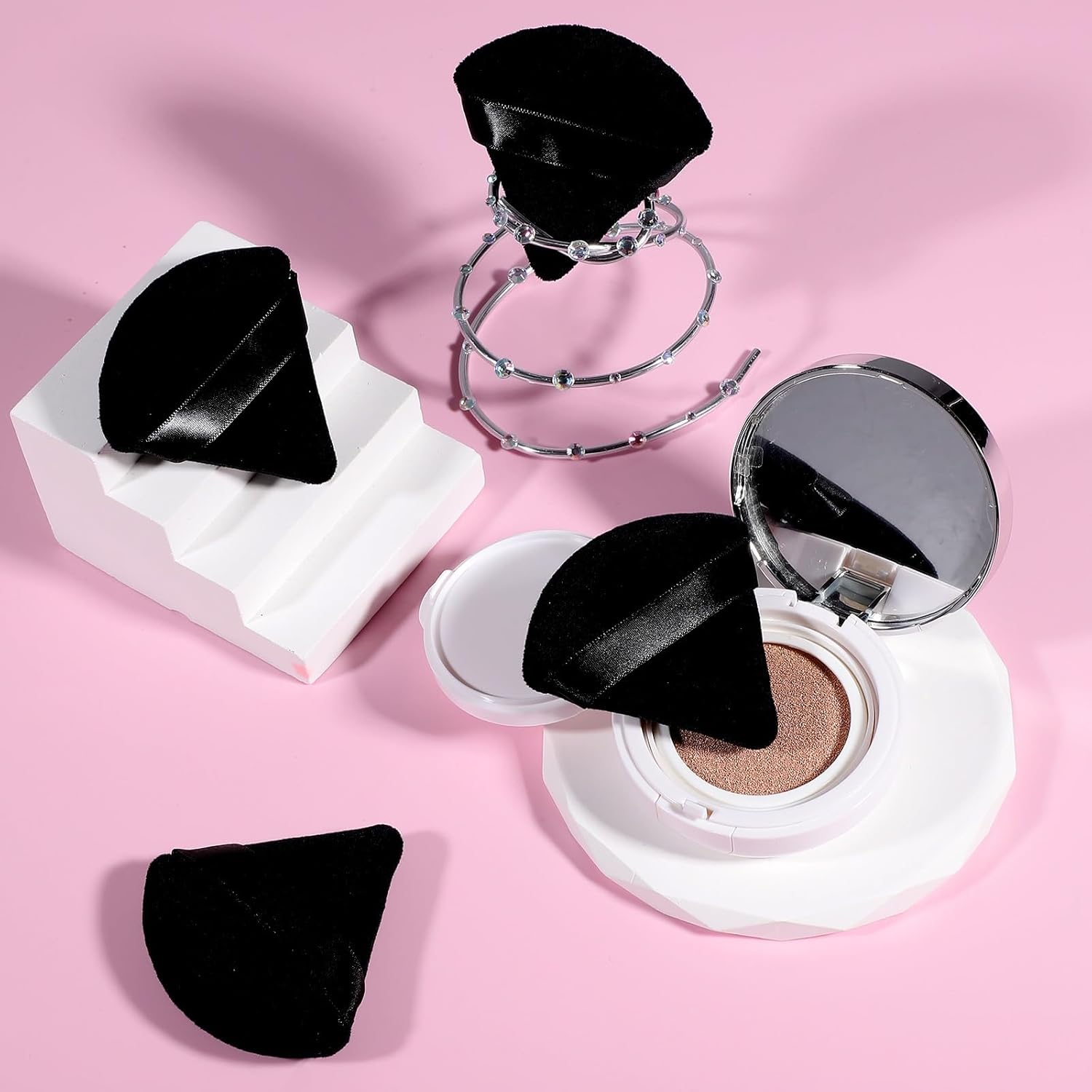 6 Pieces Powder Puff Face Soft Triangle Makeup Puff for Loose Powder Mineral Powder Body Powder Velour Cosmetic Foundation Blender Sponge Beauty Makeup Tools(Black)